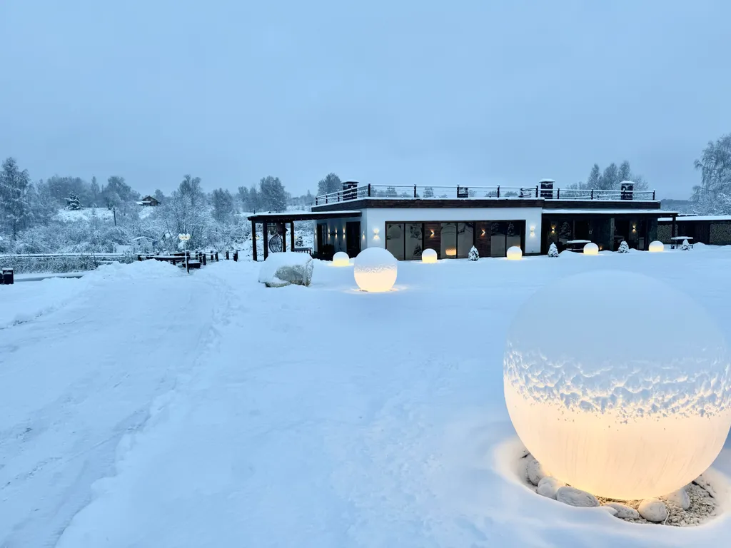 Дом в стиле лофт с камином