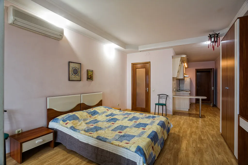 Апартаменты с видом на море и Храм