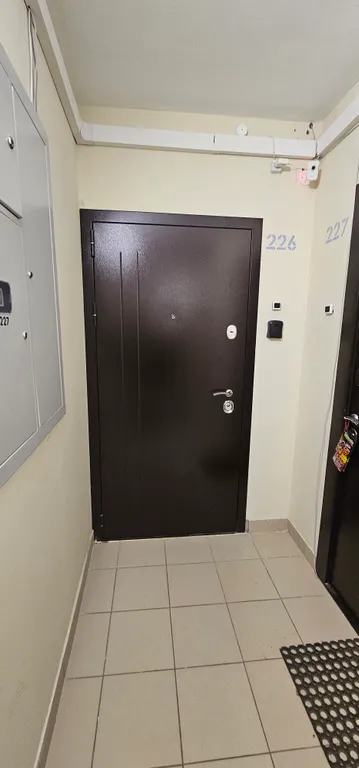 Современные трехкомнатные апартаменты на 14 этаже