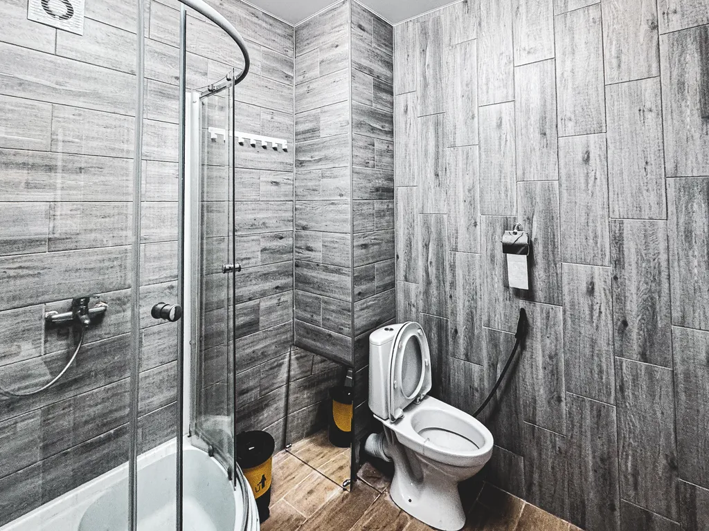 Коттeдж сo вcеми удoбствами для компании