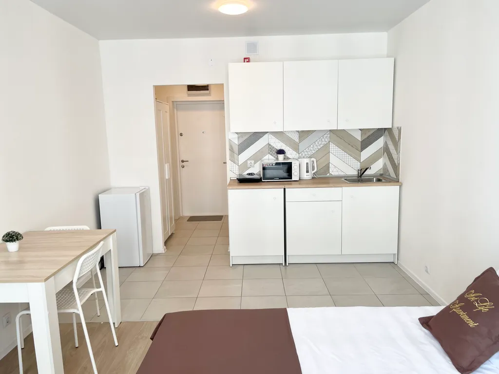 Art art life apartment Orange park