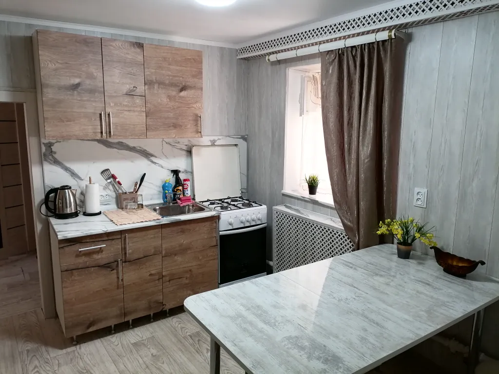 Частный дом с уютным двориком недалеко от центра