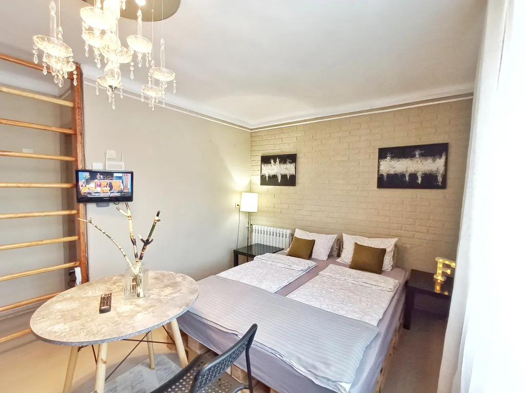 Квартира в 7 минутах от вокзала, своя парковка, Wi-Fi, заселение 24/7