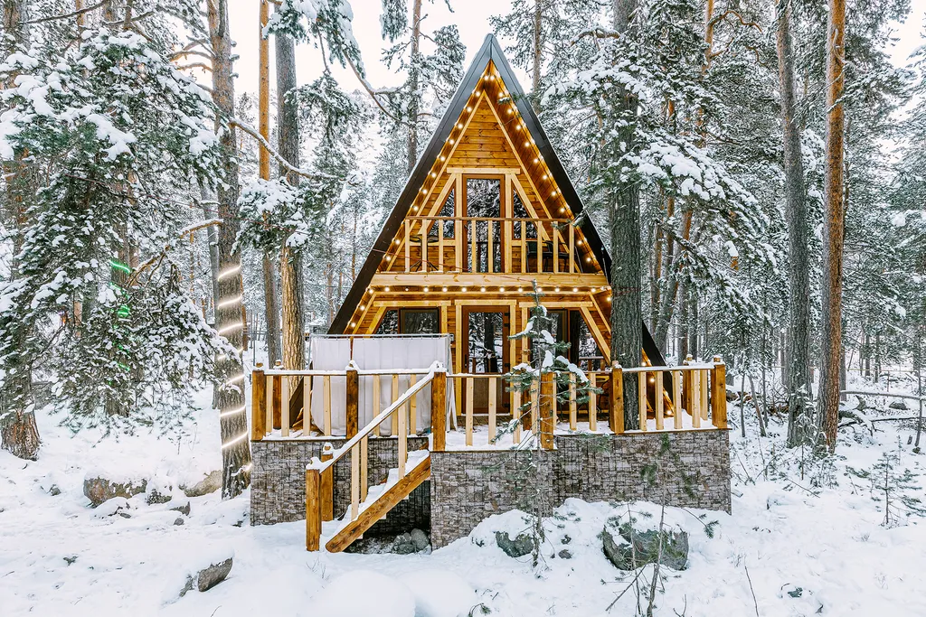 Коттедж в лесу с бассейном