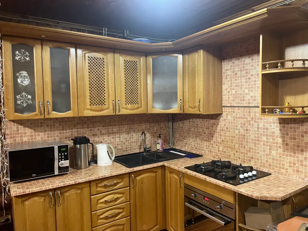 Коттедж Коттедж Уютный 2х этажный классический сруб с 2 спальнями и гостиной — Сириус