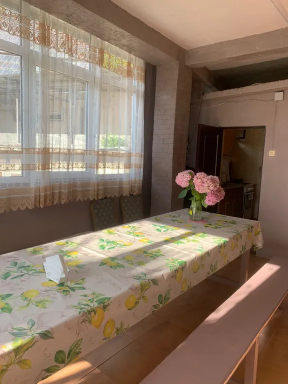 Квартира Квартира Гостевой дом у Марго между старой и новой Гагрой, в 200м от моря — Гагра