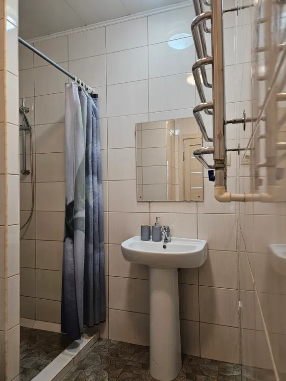 Уютный дом с современным интерьером в Таганроге со своим двором!