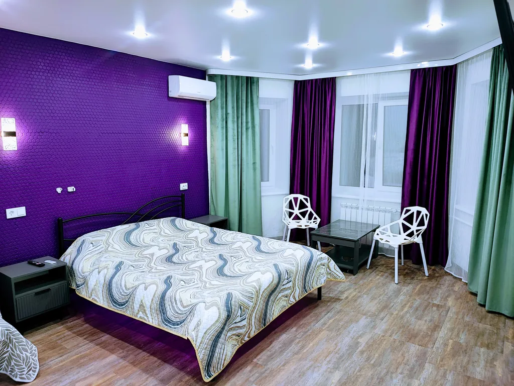 Квартира Апартаменты люкс в центре с кондиционером и бойлером — аренда посуточно в Абакан