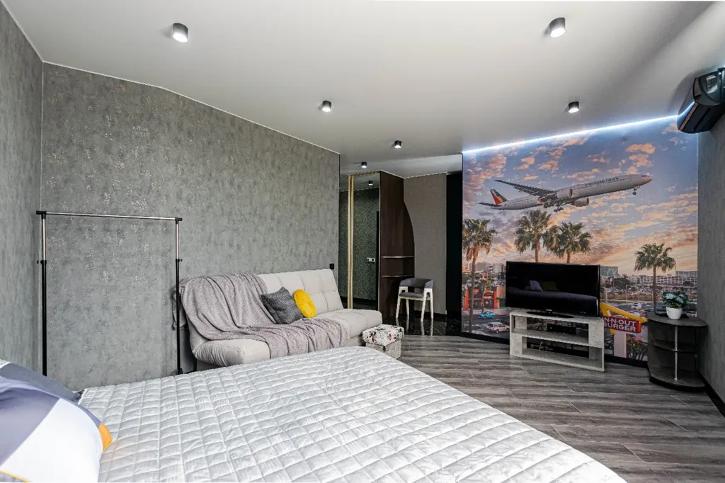 Современная уютная квартира у Планеты