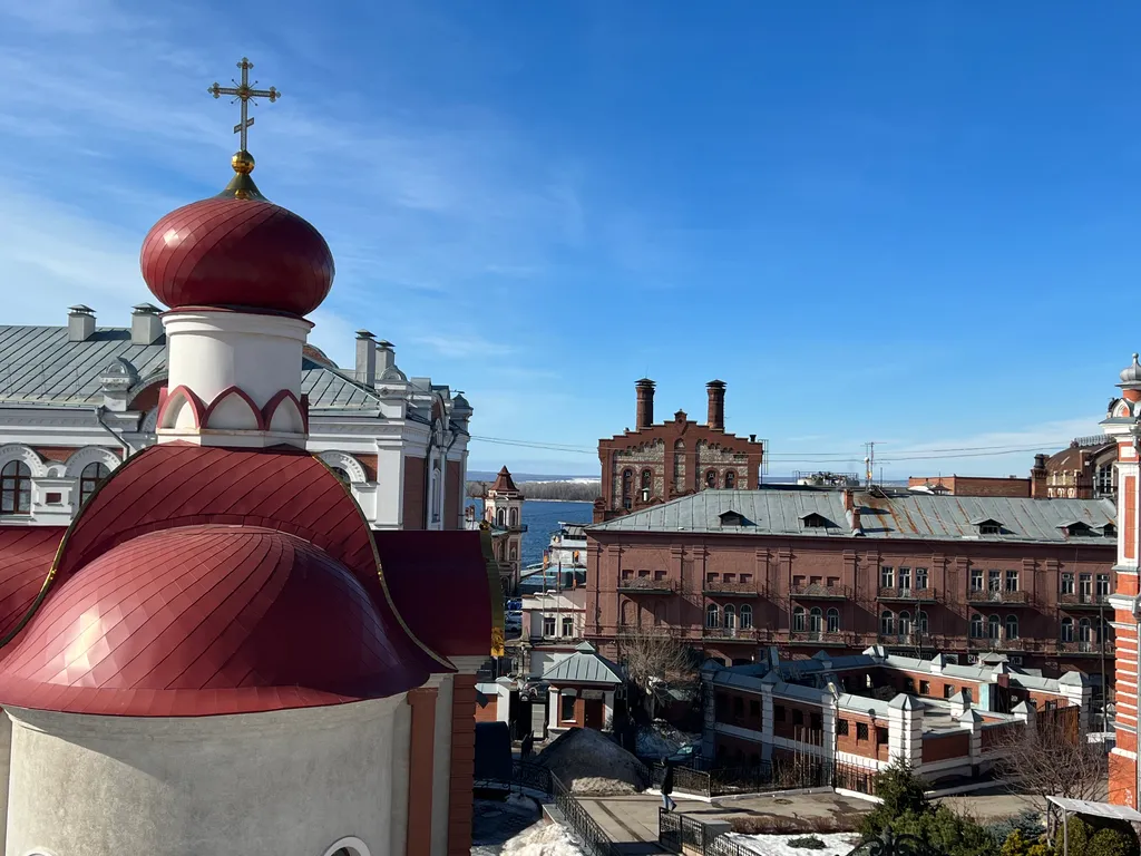 Квартира на набережной с панорамным видом, авторский интерьер, джакузи