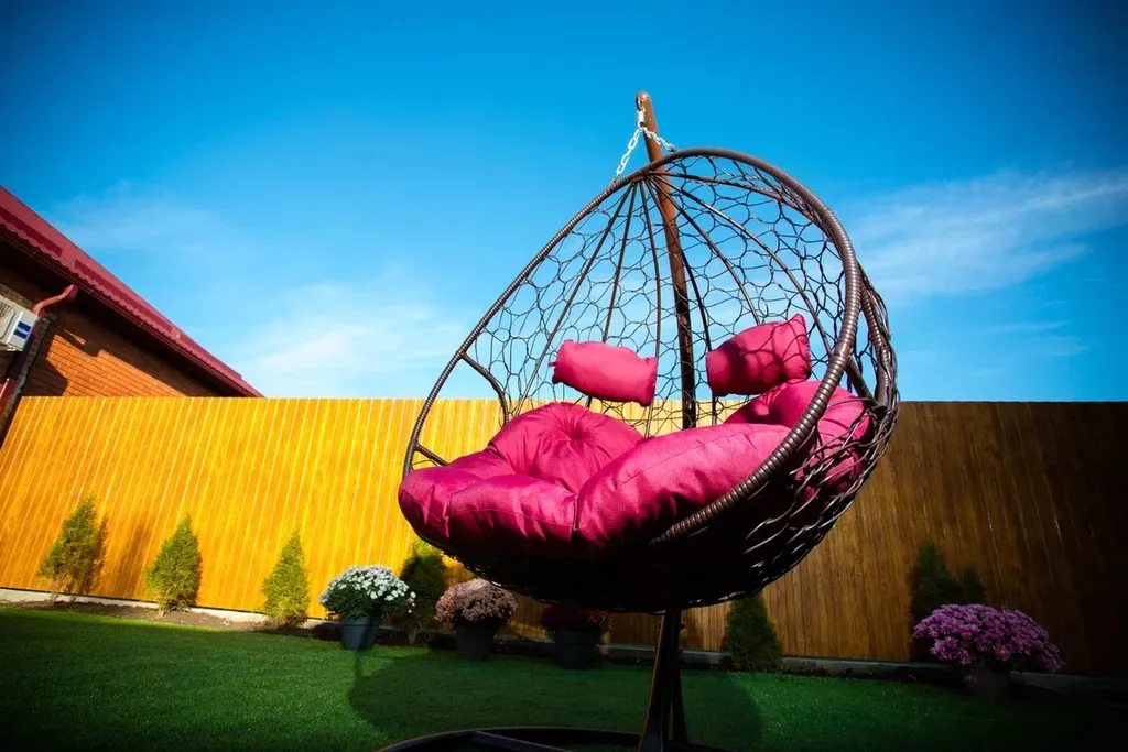 Дом в горах Адыгея, с теплым бассейном и беседкой