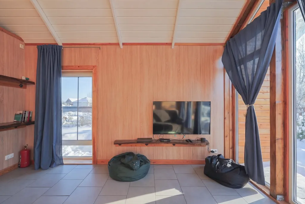 Коттедж Коттедж, современный одноэтажный дом с мансардой — Ногинск