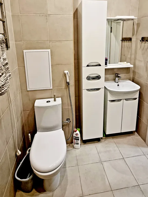 Современная стильная квартира у моря с видом на горы