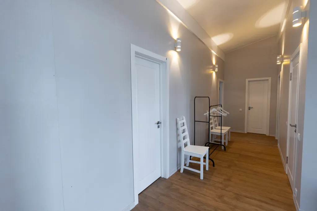 Премиальная вилла на берегу озера с выходом к пляжу