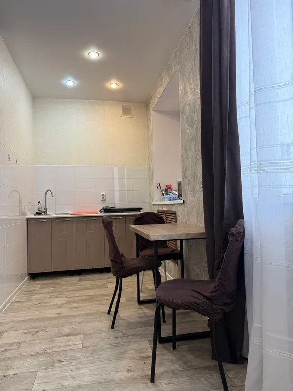 Уютная 2-комнатная квартира в м-не Угольщиков