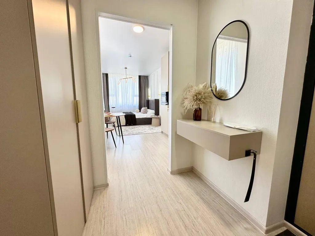 Модная студия с видом на город