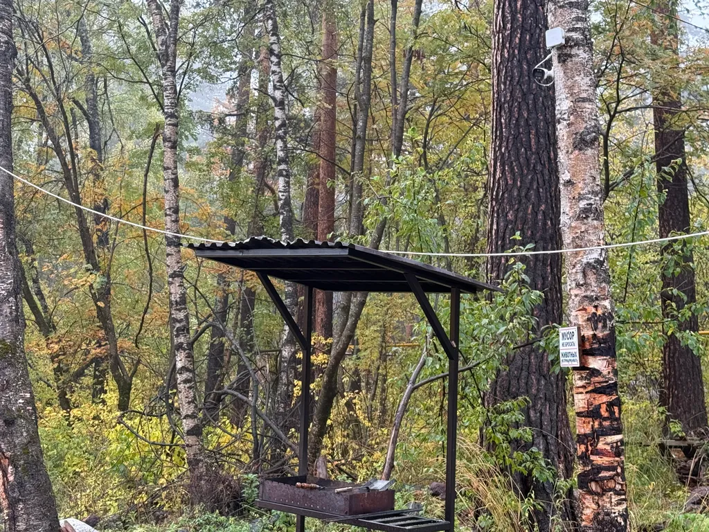 Malkar house с видом на гору Чегет