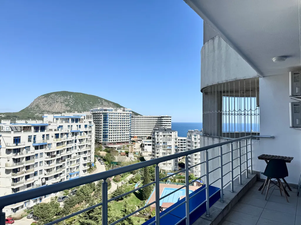 Стильная однушка с бассейном у ЖК