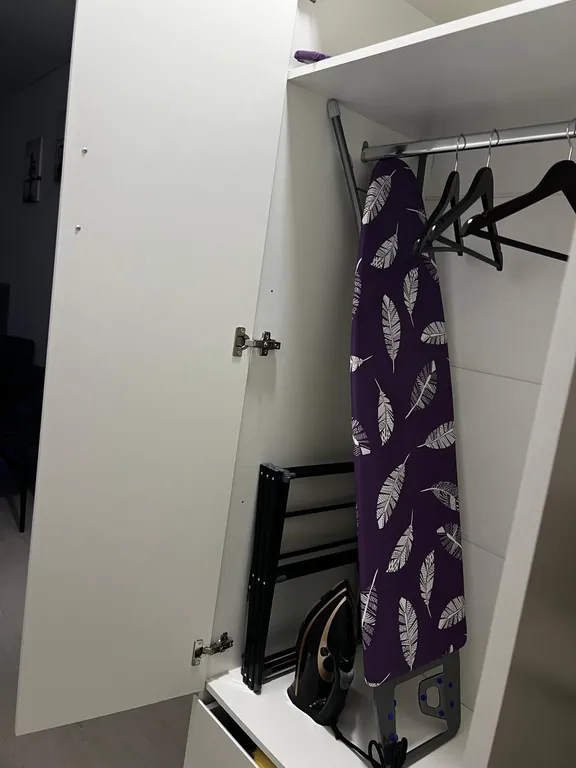 Светлая студия с видом на горы