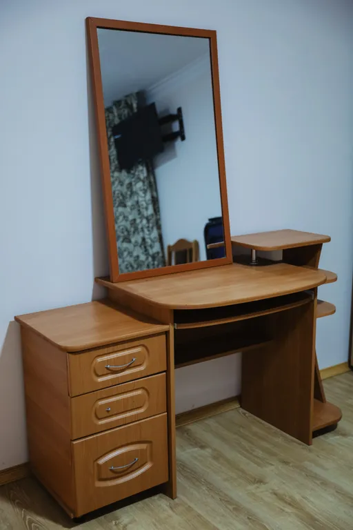 Двухместный номер с 2 отдельными кроватями эконом и общим санузлом