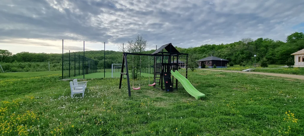 Прекрасная база отдыха в горах "Дубровский клуб"