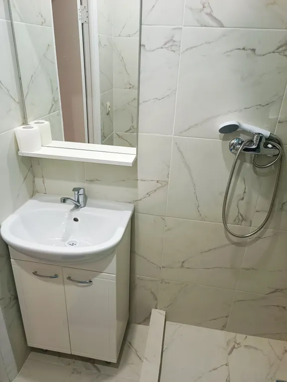 Тихая студия с двуспальным диваном у станции МЦД-4 Железнодорожная