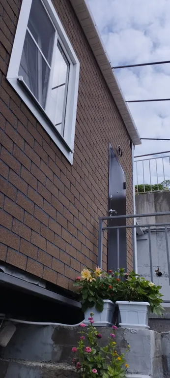 Уютный дом с видом на море