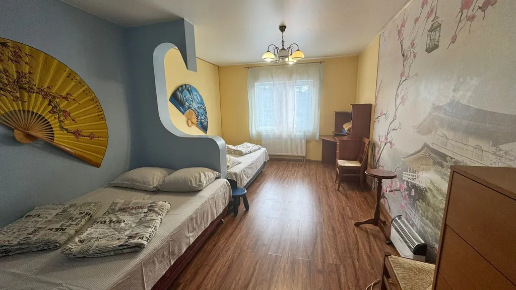 7-комнатный Дом