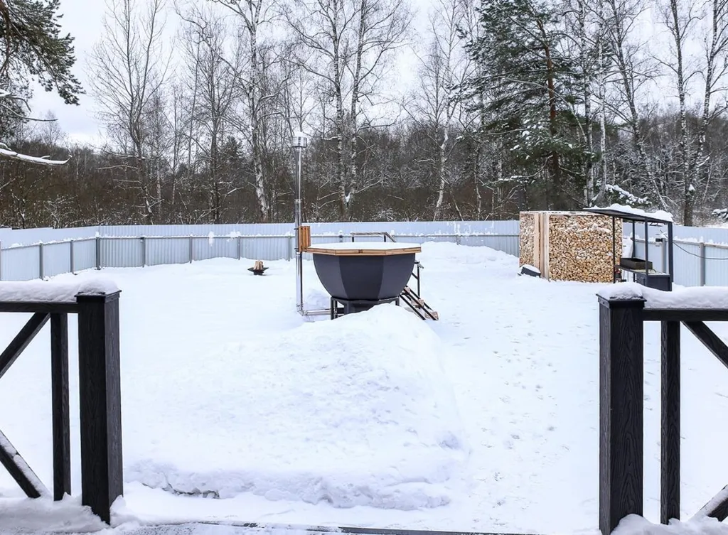 Большой дом a-frame в-небо с бассейном