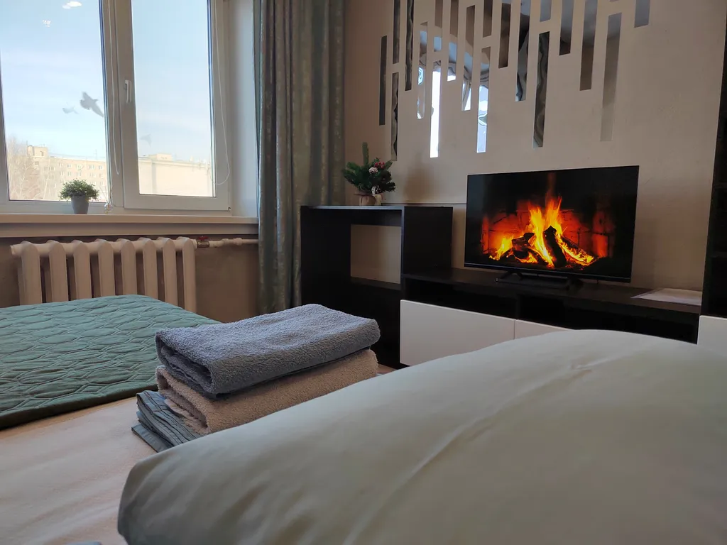 Квартира Большая двухкомнатная квартира рядом с аэропортом — Обь