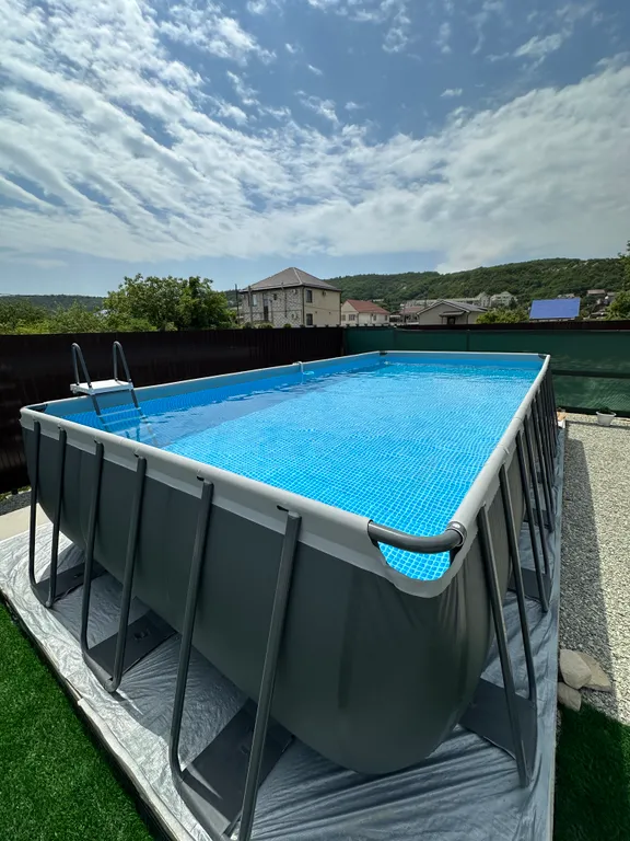 Уютный дом с бассейном