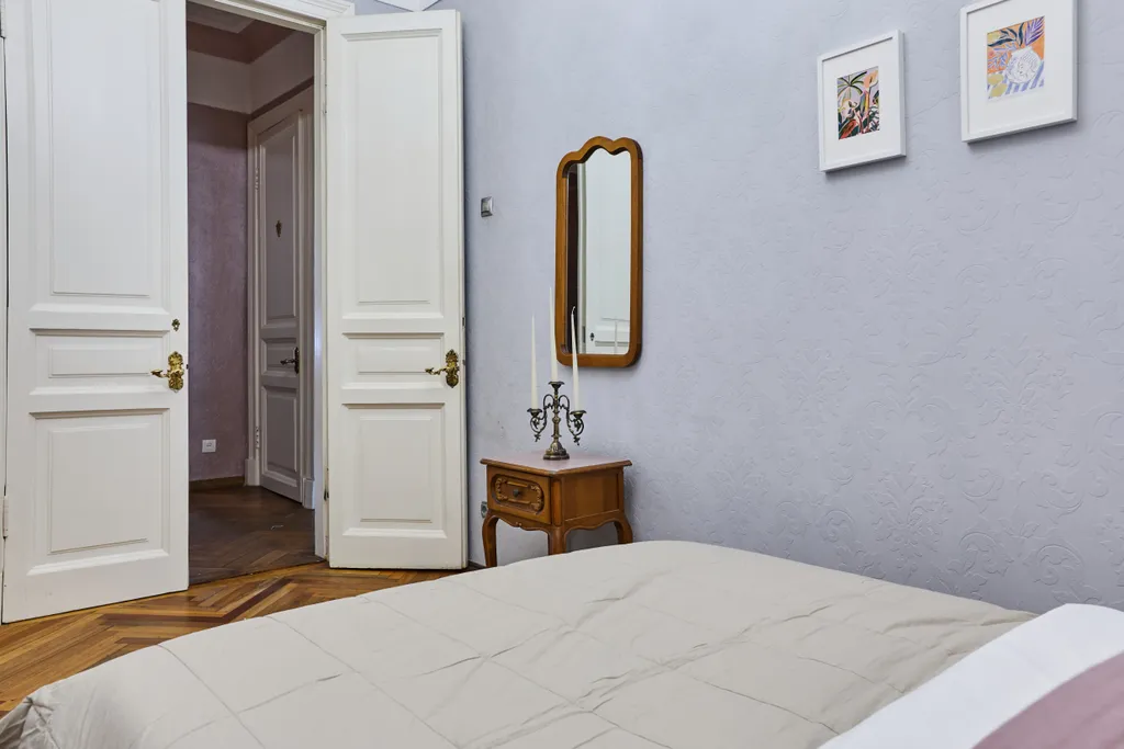 Уютная просторная 5-комнатная квартира в самом центре