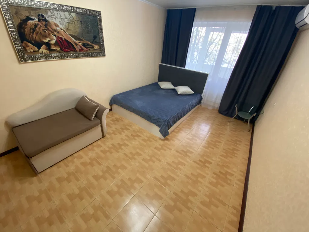 Уютная квартира в центре города — аренда посуточно в Симферополь