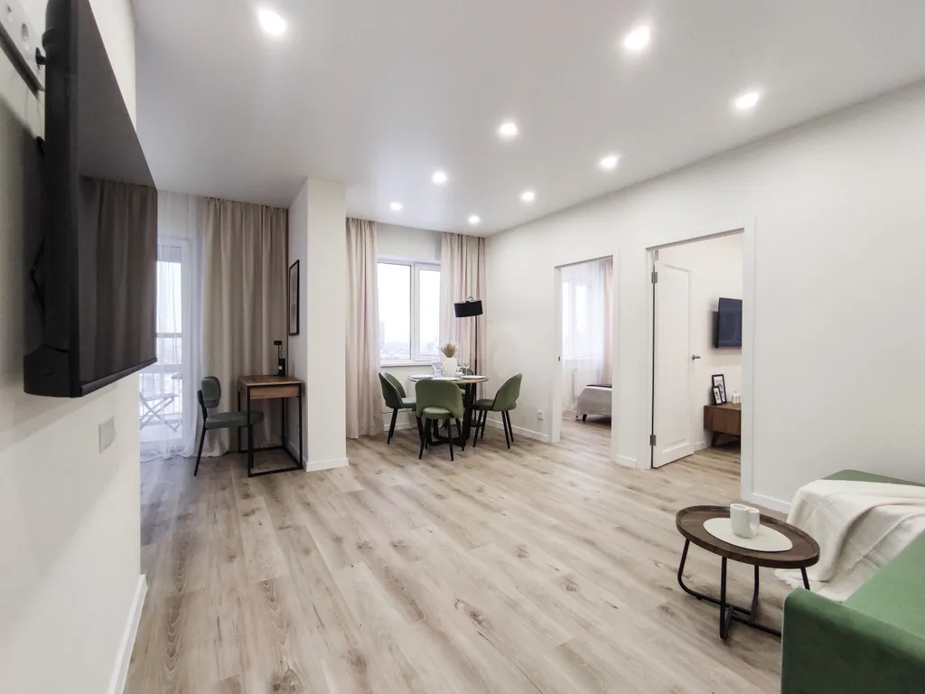 Большая, трехкомнатная квартира в центре Новосибирска