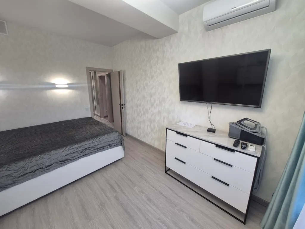 Уютная квартира с большим балконом и живописным видом на набережную