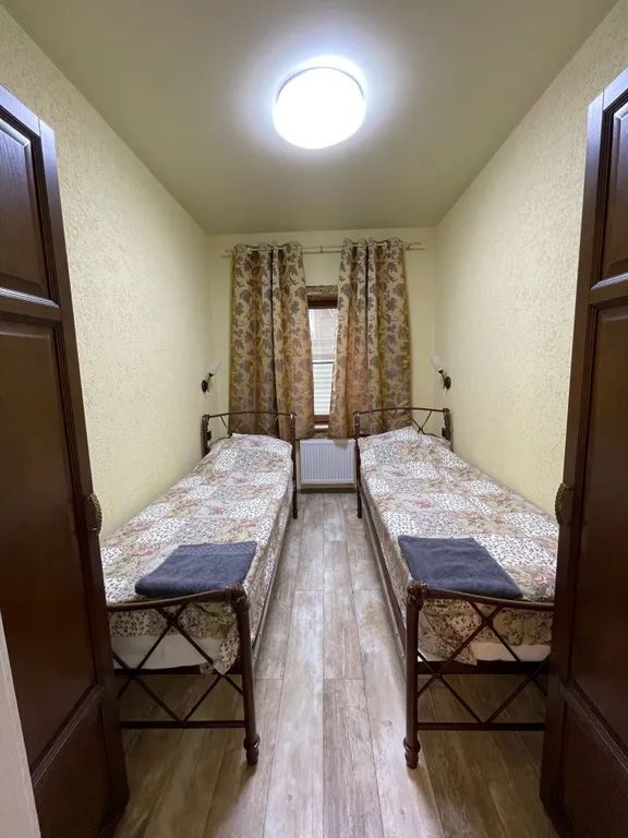 6-комнатный Дом