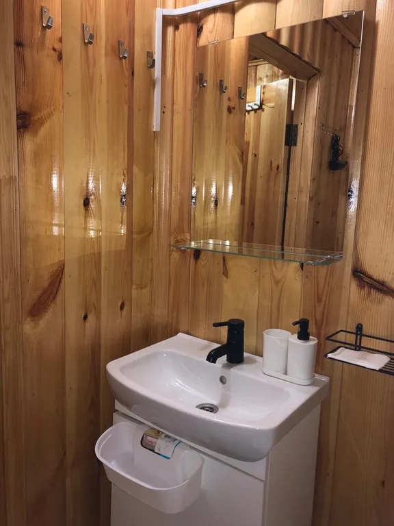 Коттедж Двухкомнатный домик с верандой — Архыз