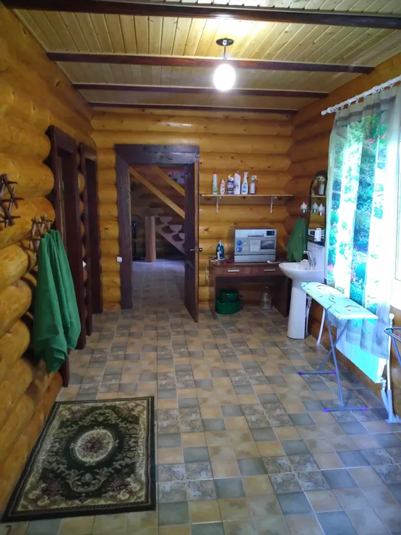 Бревенчатый дом 2 в лесу с бассейном