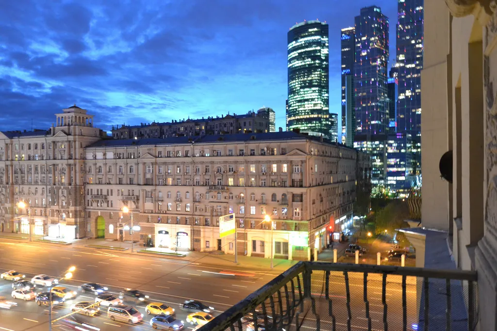 Квартира 4-ком квартира с видом на ночную Москву — Москва