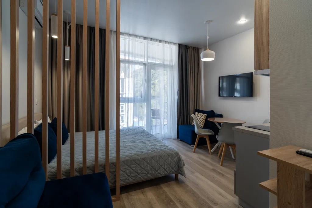 Просторная и комфортная студия в 15 минутах от моря!