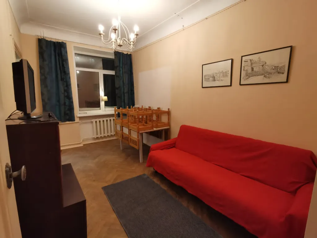 Сталинская квартира с ремонтом в стиле ретро