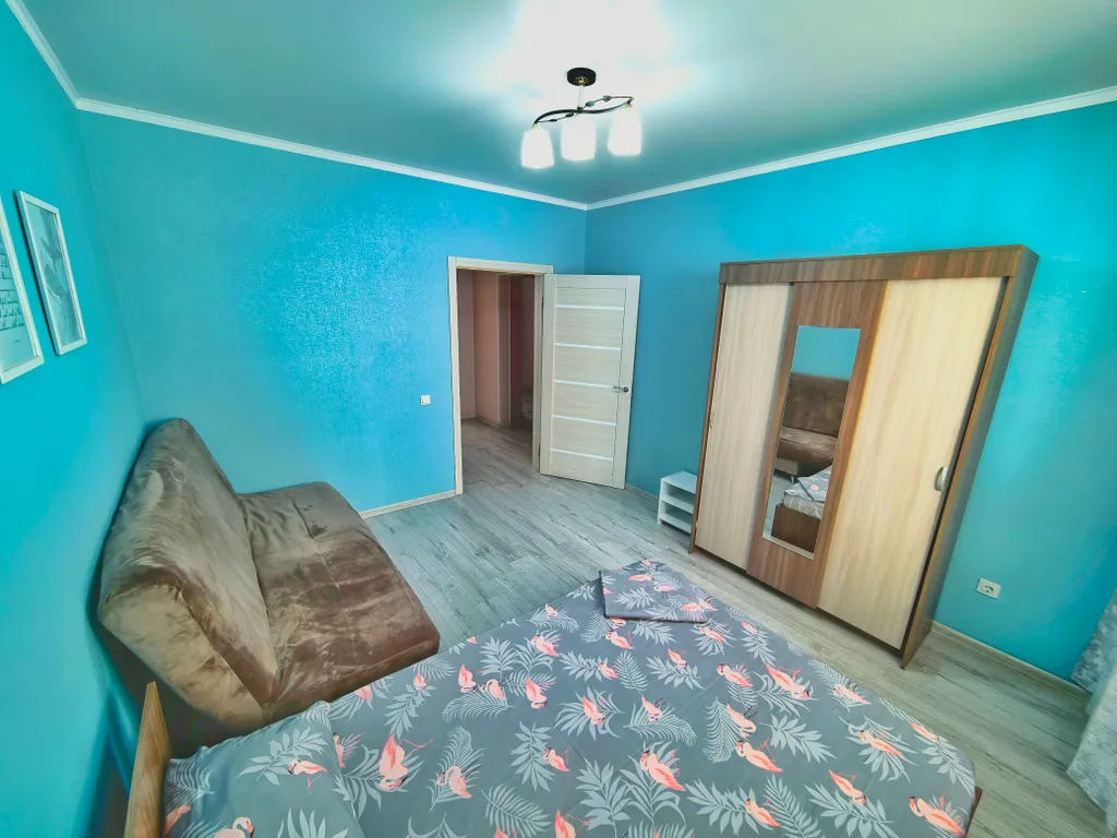 Квартира дл 8 гостей в районе с удобной транспортной развязкой