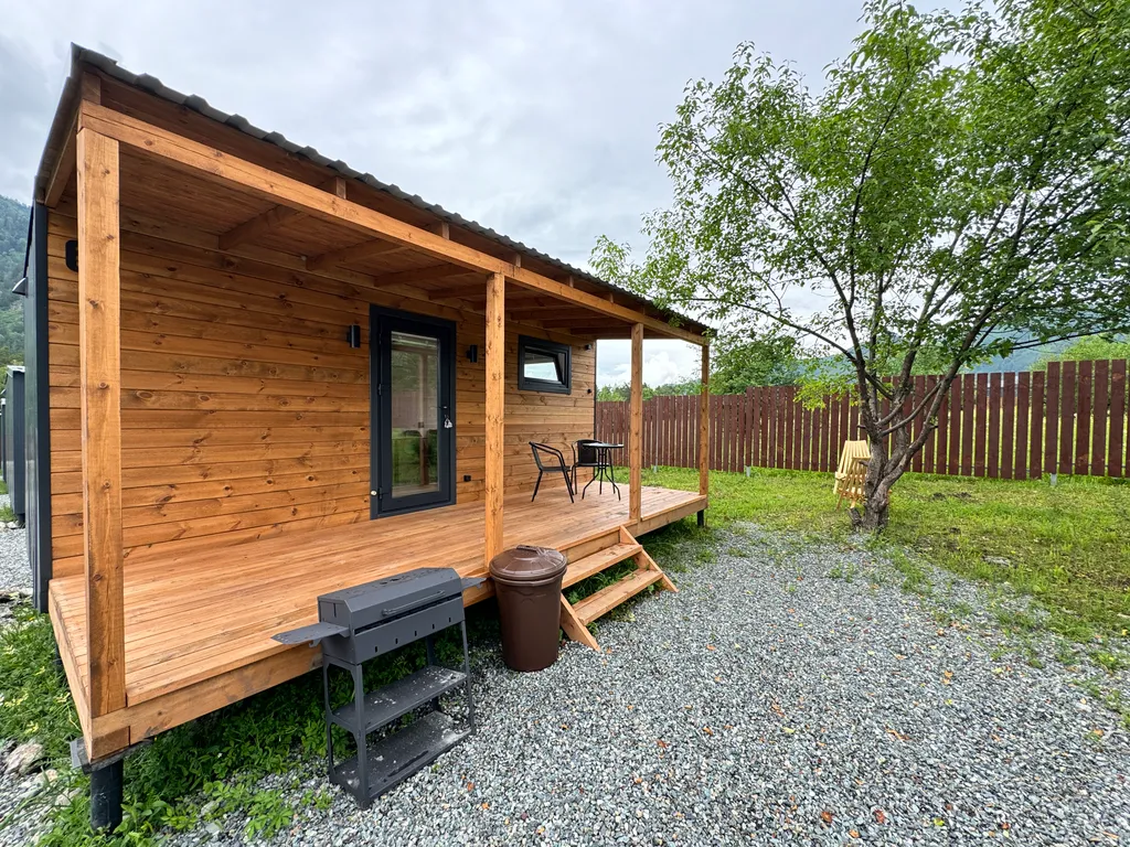 Коттедж Домик с видом на горы — аренда посуточно в Горно-Алтайск