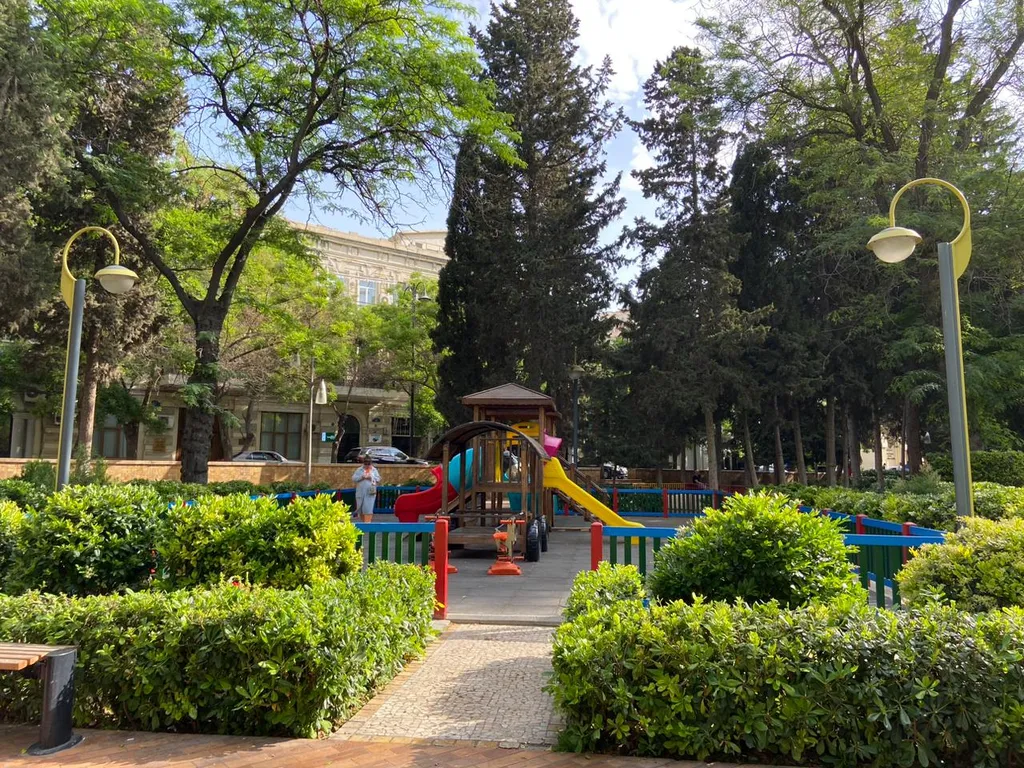 Квартира в самом центре Баку рядом со всеми достопримечательностями