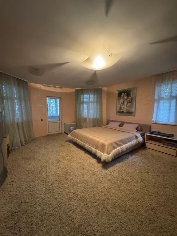 10-комнатный Дом