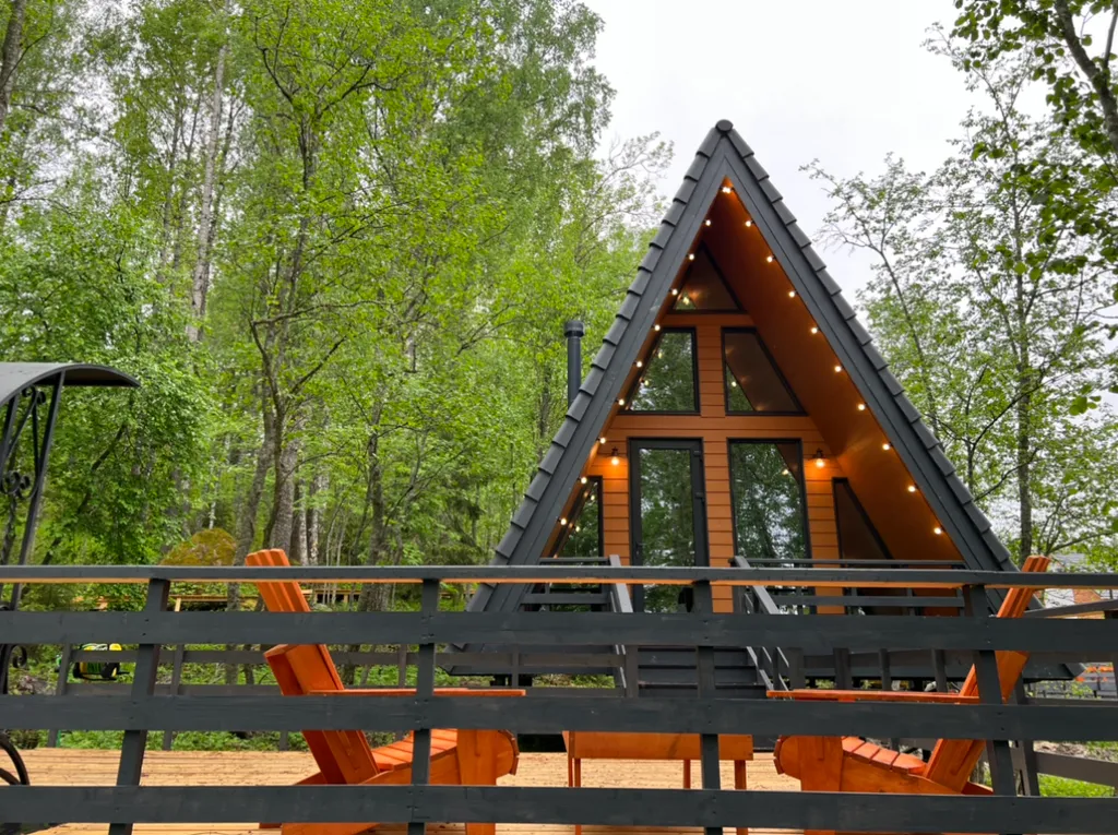 Коттедж Коттедж с видом на озеро Заячья избушка — Глубокое (Каменногорское г/п)