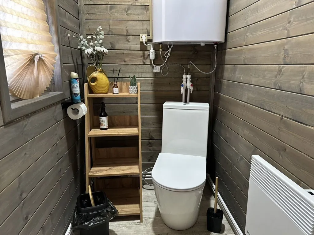 Современный дом с баней и чаном