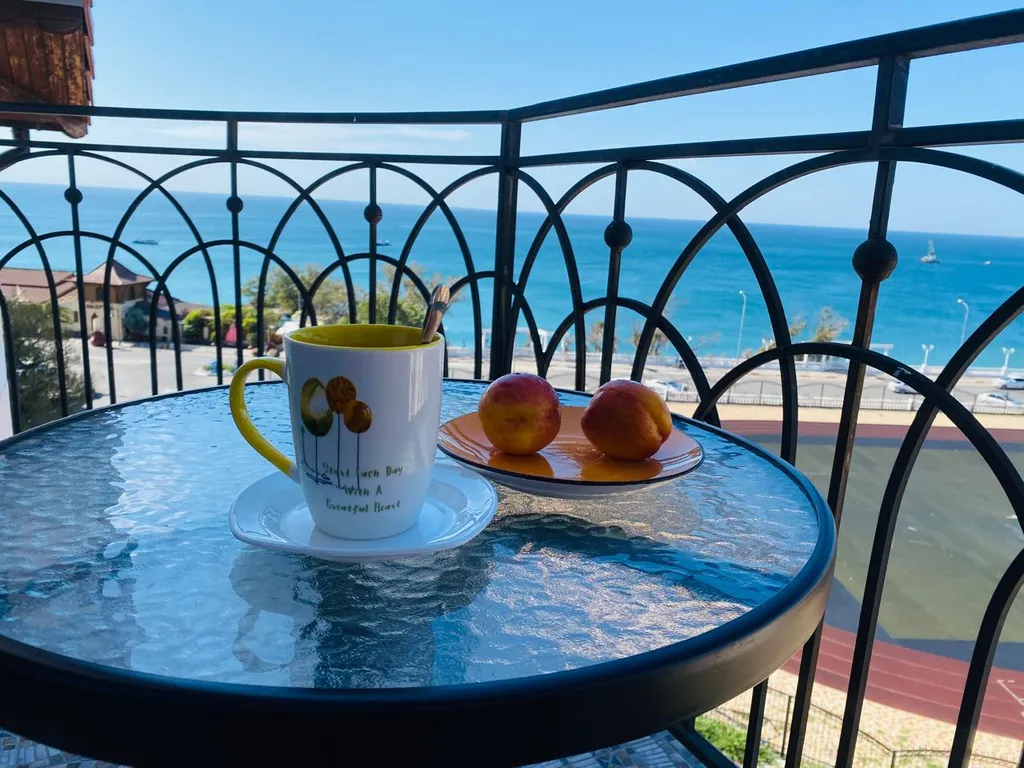 Уютная квартира с прямым видом на море