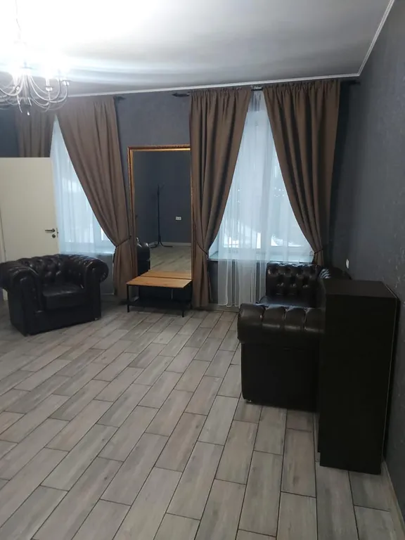 Белоснежная веранда и усадьба