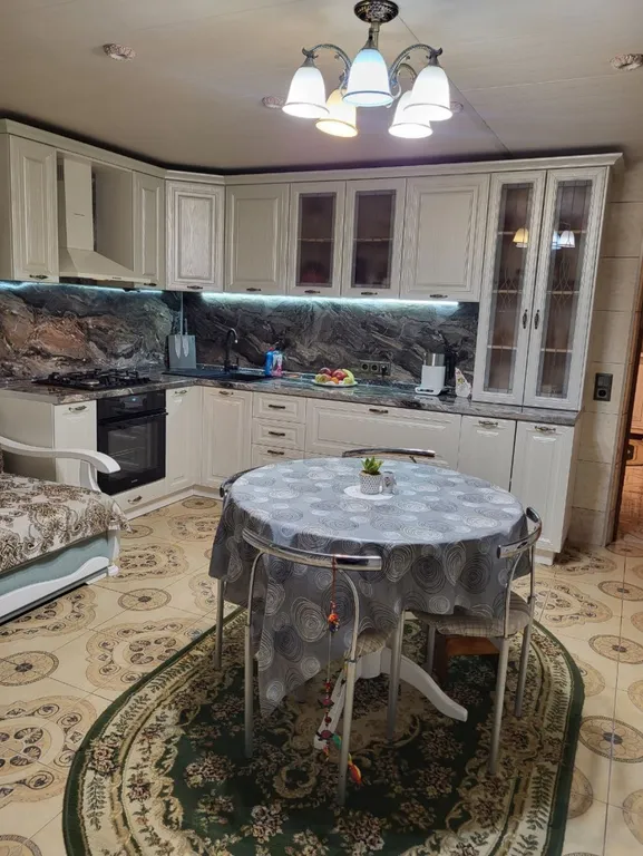 Квартира Квартира в частном доме с отдельным входом — Цемдолина